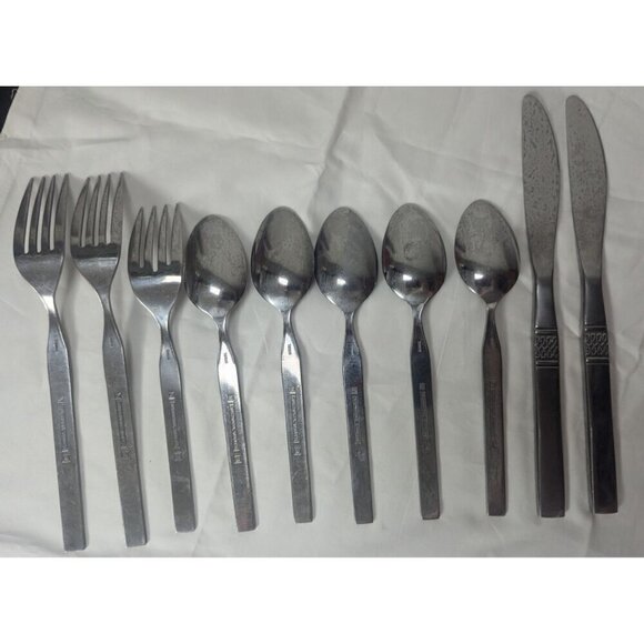 International Stainless Flatware Taiwan Square Tip Mid-Century Modern 10pc Set - Picture 3 of 6